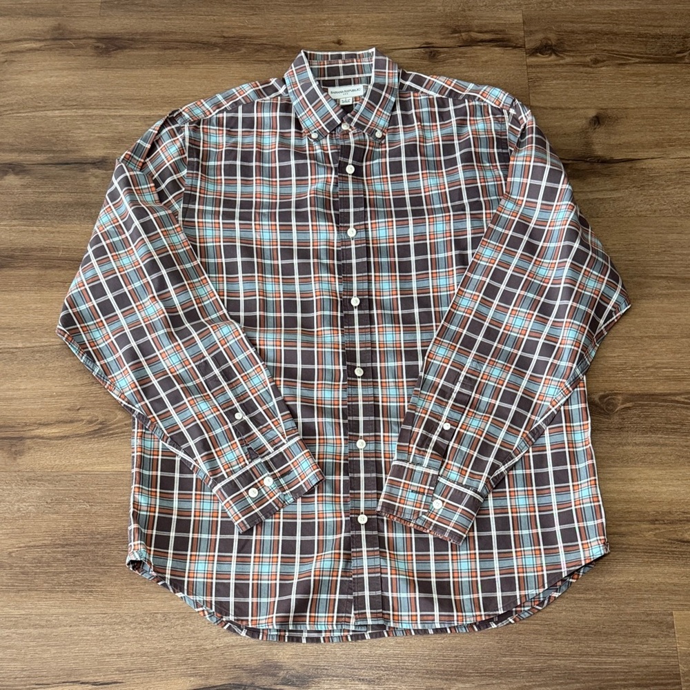 Men's Banana Republic Multicolor Plaid Button-Down Long Sleeve Shirt. Size L